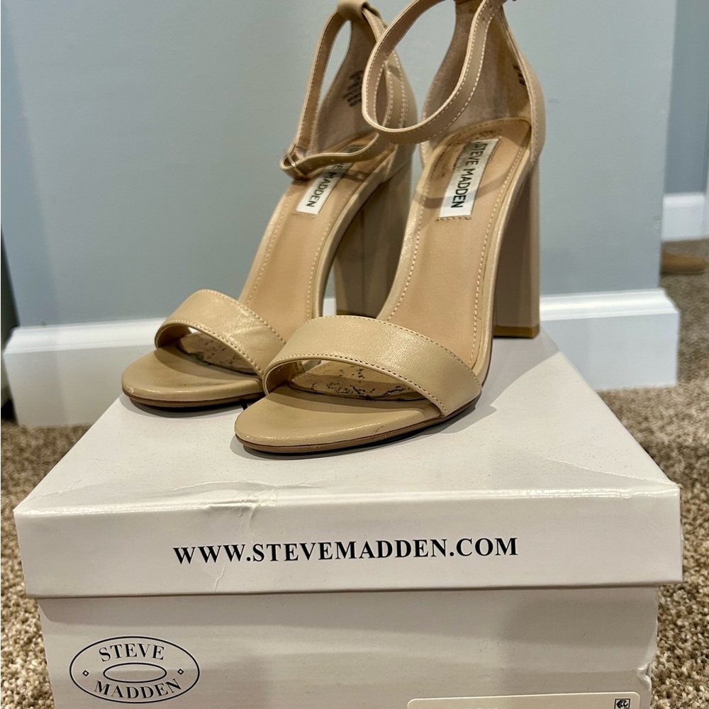 Steve Madden Beige Block Heel Sandals